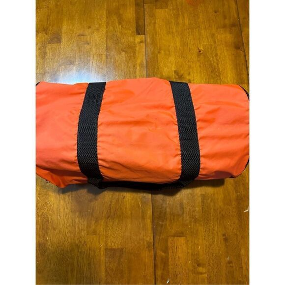 Vintage Sportsman Orange 19” Duffel Bag Nylon and Zipper - Picture 7 of 14